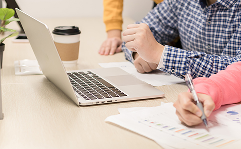 盤點(diǎn)倉庫存貨、固定資產(chǎn) 盤點(diǎn)倉庫存貨、固定資產(chǎn)